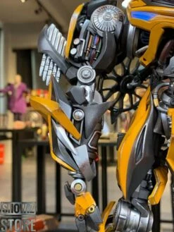 Comicave Studios 1/22 Bumblebee -Action Figures Store 05a6d4737f