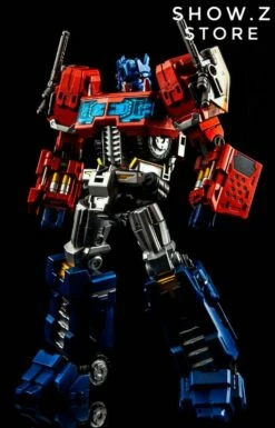 MakeToys MTCD-01P Striker Manus Optimus Prime Premium Edition -Action Figures Store 092e8dfa78