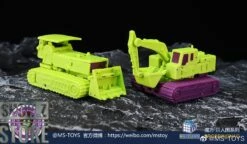 Magic Square MS-B41 Excavator Scavenger & MS-B42 Bulldozer Bonecrusher Set Of 2 -Action Figures Store 20af1e58e2