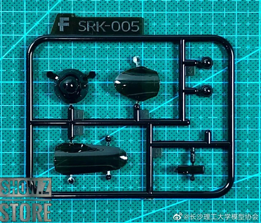 Suyata SRK-005 1/48 Shipborne Bomber SUISEI Model Kit 9 Suyata SRK-005 1/48 Shipborne Bomber SUISEI Model Kit - Image 7
