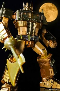 Takara MP10G MP-10G Masterpiece Optimus Prime Gold Lagoon Edition -Action Figures Store 239dd087f7