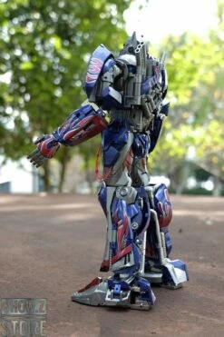 Unique Toys R-02 Challenger Optimus Prime 2nd Edition -Action Figures Store 26da43b458