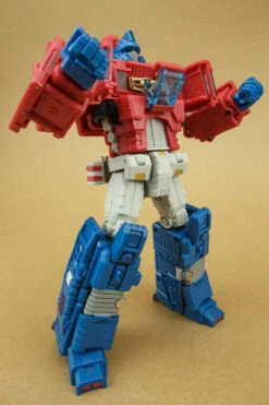 Toyworld TW-01C TW-02C Orion Optimus Prime + Hegemon Megatron Set Of 2 -Action Figures Store 2c6e3fcc9e