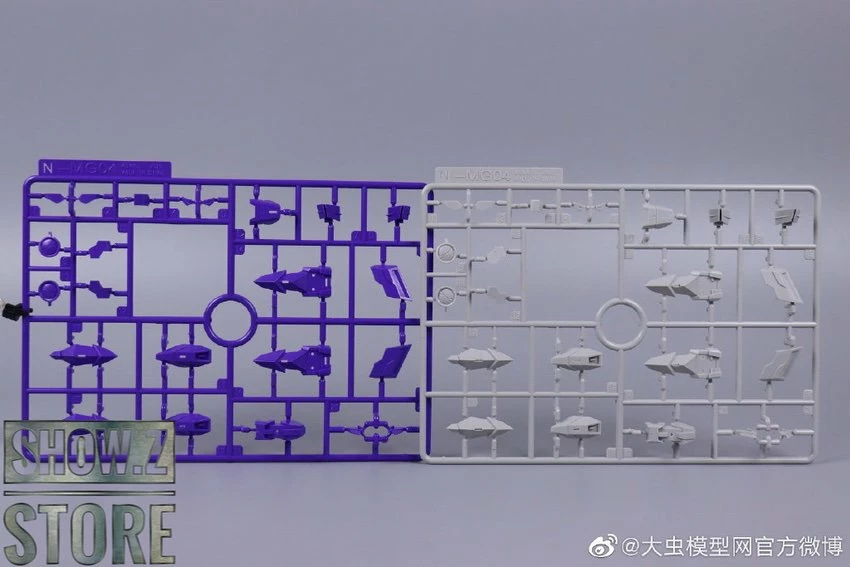 Moxin MG 1/100 XXXG-00W0 Wing Gundam Zero Purple Version Model Kits 7 Moxin MG 1/100 XXXG-00W0 Wing Gundam Zero Purple Version Model Kits - Image 5
