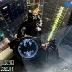 MEZCO Toyz DC Comics One:12 Collective Batman: Supreme Knight -Action Figures Store 4d8784c888