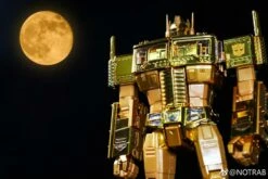 Takara MP10G MP-10G Masterpiece Optimus Prime Gold Lagoon Edition -Action Figures Store 5856427fd2