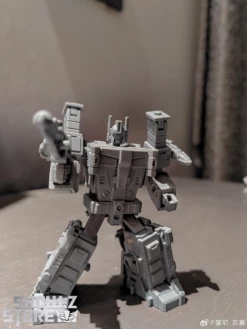 Dr.Wu DW-E23 Tactical Commander Ultra Magnus -Action Figures Store 634ca58352