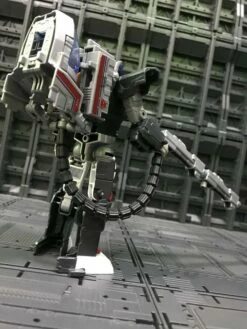 Hasbro PP-27 PP27 Optimal Optimus Power Of Prime Leader Class -Action Figures Store 6d0a6d2070