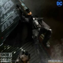 MEZCO Toyz DC Comics One:12 Collective Batman: Supreme Knight -Action Figures Store 78f32ba288