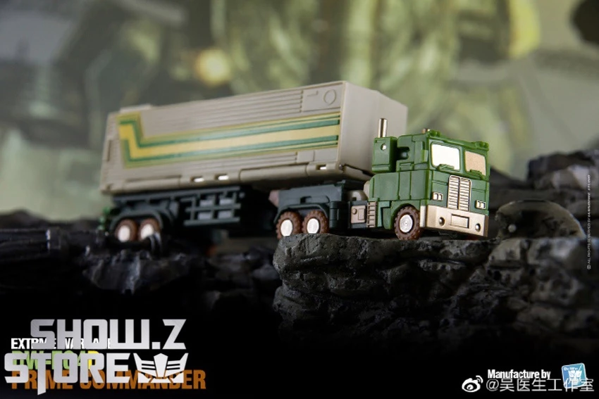 Dr.Wu DW-E04D Prime Commander Optimus Prime W/ Trailer 4 Dr.Wu DW-E04D Prime Commander Optimus Prime W/ Trailer - Image 2