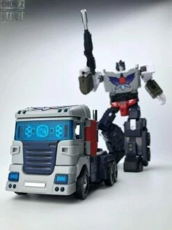 FansHobby MB-16A Machine Eagle Optimus Prime -Action Figures Store a23be00b19