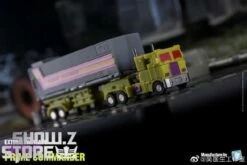 Dr.Wu DW-E04T Prime Commander Optimus Prime Toxitron Version W/ Trailer -Action Figures Store b0254eb1c7