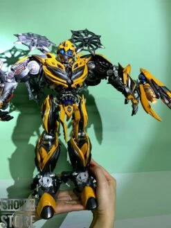 Comicave Studios 1/22 Bumblebee -Action Figures Store bc302e4723