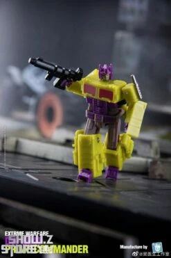 Dr.Wu DW-E04T Prime Commander Optimus Prime Toxitron Version W/ Trailer -Action Figures Store e78f97a9ec