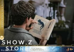 [Pre-Order] Hot Toys HT 1/6 Newt Scamander MMS512 Fantastic Beasts: The Crimes Of Grindelwald -Action Figures Store ef5d0a6dd1