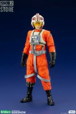 Sideshow & Kotobukiya ArtFx+ Luke Skywalker X-Wing Pilot -Action Figures Store f8eec3b9ef
